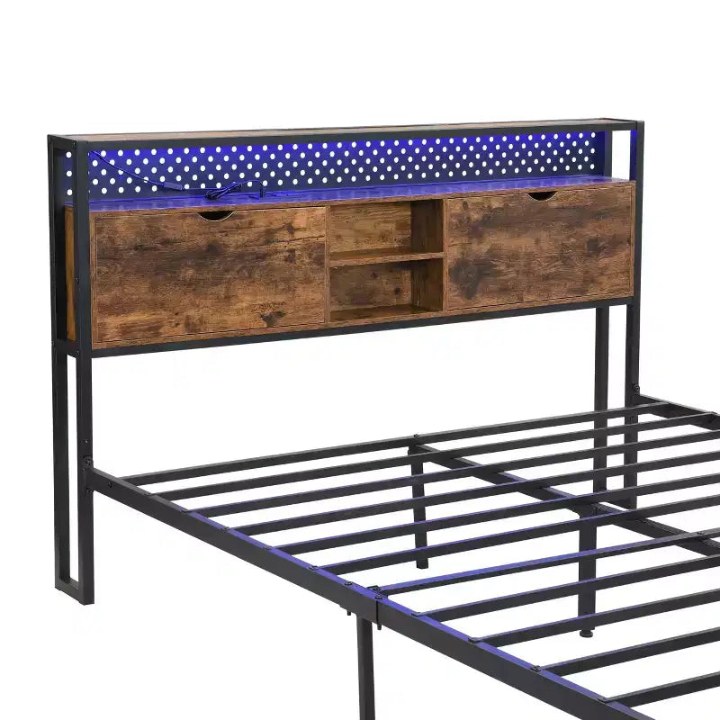 Struttura Letto Matrimoniale Queen in Metallo con Testiera, Pediera in Legno, Ricarica USB e Luci a LED, Nero Marrone, 1 Persona