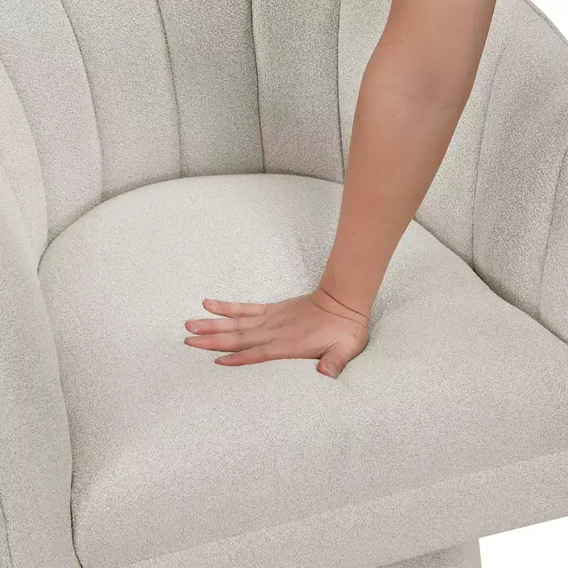 Poltrona girevole accentuata con schienale a botte, rivestimento in tessuto bouclé, beige/grigio scuro, 1 posto